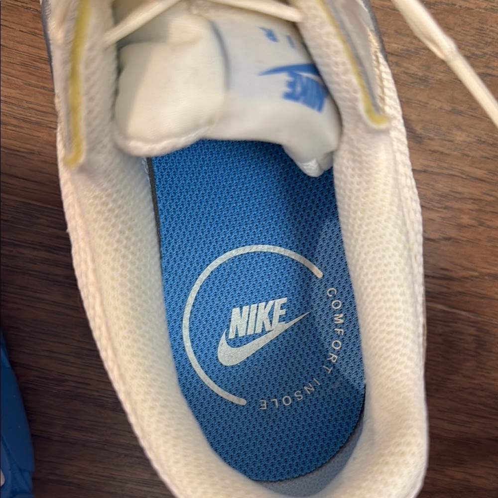 Nike Air Max Cream and Blue Sneakers - Picture 5 of 5